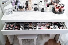 Mein Schminktisch Im Angesagten Marmor Look Schminktisch Ikea Schminkzimmer Beauty Raum