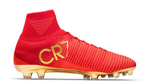 Cristiano ronaldo (born 5 february 1985) is the face of the nike mercurial boot line, which was cristiano ronaldo continued to wear the nike mercurial chrome football shoe after joining. Cristiano Ronaldo Cr7 Boots Special Designed Photos Sports Illustrated