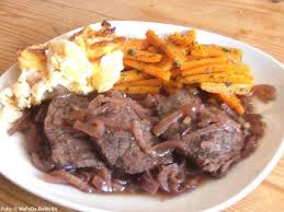Rinder Minutensteaks Mit Rotweinzwiebelsosse Rezept Rezept Rinder Minutensteaks Minutensteak Fleisch Gerichte