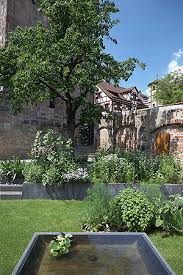 Auch im nürnberger land kann man prima baden. Bayerische Schlosserverwaltung Kaiserburg Nurnberg Burggarten Maria Sibylla Merian Garten