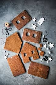 Gesundes Lebkuchenhaus Mit Nussen Lebkuchenhaus Lebkuchen Weihnachten Kochen