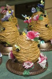 Beehives Table Decorations For A Church Party Dwrowan Flickr Bee Decor Diy Flower Ball Bee Party
