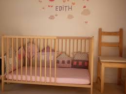 Diy Ikea Baby Bett Sniglar Schlichte Veranderung Mit Grosser Wirkung Ikea Krippe Ikea Babybett Ikea Krippe Hack