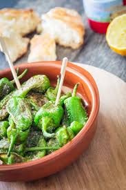 Pimientos De Padron Rezept Spanische Grune Bratpaprika Rezept Tapas Rezepte Tapas Rezepte
