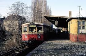 S Bahn Berlin 1984 Am Bahnhof Schoenholz S Bahn Bahn Berlin Geschichte