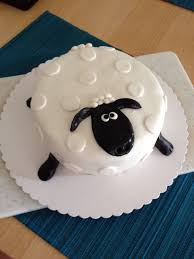 Mein Erster Fondant Kuchen Shaun Das Schaf Kuchen Und Torten Kuchen Mit Fondant Tortendeko