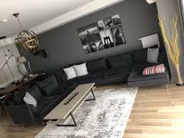 Salon Kose Koltuk Gri Ikea Fume Renk Ile Dekorasyon Hali Orta Sehpa Tablo Gri Duvar Oturma Odasi Dekorasyonu Ikea Oturma Odasi Oturma Odasi Tasarimlari