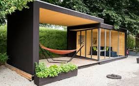 Gartenhaus Inspiration 23 Originelle Ideen Fur Ihre Ruhe Oase Im Garten Gartenhaus Modern Hinterhof Buro Gartenpavillion