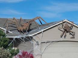 Giant Spiders Halloween Decor Outdoor Halloween Halloween Outdoor Decorations Halloween House