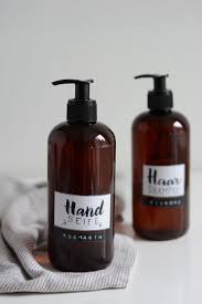 Lettering Diy Badezimmer Etiketten We Love Handmade Etiketten Selber Machen Etiketten Gestalten Diy Etiketten