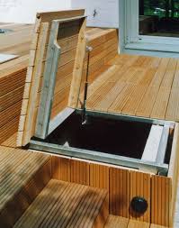 Gartengestaltung Mit Holzterrasse Und Gartenbeleuchtung Holzterrasse Schwimmbad Designs Hauser Mit Pool