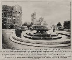 File Brunnen Auf Dem Barbarossaplatz Ohne Bildwerkschmuck In Dusseldorf Oberkassel Foto Julius Sohn 1916 Jpg Wikimedia Commo Historische Fotos Fotos Bilder