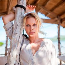 Яна троянова / телеканал культура. Yana Troyanova Zayavila Chto Nedovolna Svoim Gonorarom Za Rabotu V Shou Poslednij Geroj Vokrug Tv