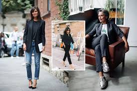 Si vous aimez le chandail ajusté, privilégiez un tricot. Comment Bien S Habiller Quand On Est Une Femme Apres 50 Ans