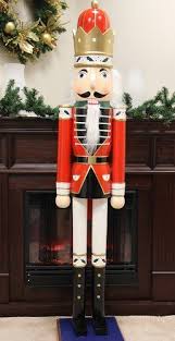 Amazon Com 5 Foot Commercial Size Holly Soldier King Decorative Wooden Christmas Nutc Christmas Soldiers Nutcracker Christmas Decorations Nutcracker Christmas