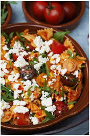 Nudelsalat Mit Ajvar Rucola Gerosteten Pinienkernen Wiewowasistgut Com Rezept Nudelsalat Rezepte Vegetarisches Essen