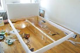 Ikea Fjelse Hack So Baust Du Ein Preiswertes Bett Raboty Po Domu Svoimi Rukami Hakery Ikea Dlya Doma