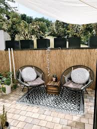 Kleine Loungeecke Im Bereich Der Kuche Lounge Gart Loungeecke Garten Wintergarten Holz Terrasse Inspiration