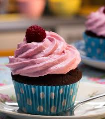 Schoko Kusst Himbeer Cupcakes Chefkoch De Video Cupcakes Himbeer Cupcakes Einfacher Nachtisch
