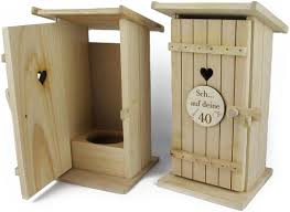 Toilettenhaus Gross Fur Schnapsflaschen Haushalt Gastronomie Holz Frank Grosshandel Schnapsflaschen Holzgeschenke Geschenke Aus Holz