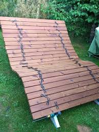 Relaxliege Fur Zwei Recycling Terassenholz Bauanleitung Zum Selberbauen 1 2 Do Com Deine Heimwerker Communi Relaxliege Relaxen Gartenliege Selber Bauen