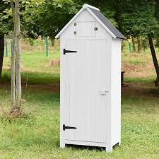 Schoner Gartenschrank Aus Holz Mit Spitzdach Geraumigem Innenraum Und Zusatzlichem Stauraum In Zweitem Ablag Gartenschrank Holzhutte Garten Gartenschrank Holz