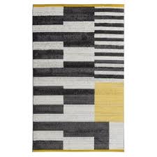 Décliné dans un coloris lumineux, il apportera une note graphique et chaleureuse dans la chambre de votre bambin. Koton Vega Grand Tapis De Salon Graphique 200 X 280 Cm Jaune