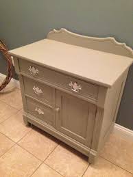 Entryway Table Redo Annie Sloan Chalk Paint In French Linen Duped With Flat Valspar Waverly Home Entryway Tables Annie Sloan Chalk Paint Chalk Paint Furniture