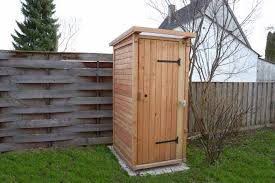 Gartenbedarf Fur Anspruchsvolle Hobbygartner Komposttoilette Kompost Garten