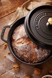 Saftiges Walnuss Brot Aus Der Cocotte Brot Ganz Einfach Selber Backen Ohne Backautomat Brot Selber Backen Rezept Brot Backen Rezept Einfach Brot Selber Backen