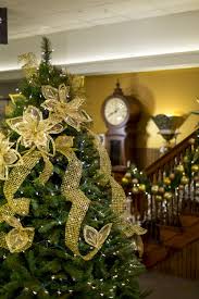 Christmas Tree Decor No Ornaments Just Lights And This Decoration Christmas Tree Accessories Luxury Christmas Tree Christmas Door Decorations