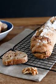 Dinkel Walnuss Baguette Rezept Unser Baguette Liebling Rezept Baguette Rezept Brot Selber Backen Rezept Brot Backen Rezept Einfach