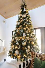 How To Decorate A 12 Ft Christmas Tree With Gold Tones Home Depot Christmas Decorations Christmas Tree Decorations 12 Ft Christmas Tree