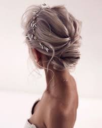 Wedding guest hairstyles for long hair need not be predictable. Best Wedding Hairstyles For Every Bride Style 2021