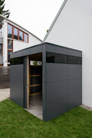 Designer Gartenhaus Gart In Munchen By Design Garten Augsburg Germany Uv Bestandig Niemals Streichen G Shed Homes Painted Garden Sheds Backyard Sheds