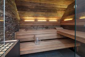 Schmales Badezimmer Mit Design Sauna In Altholz Im Penthouse Modern Badezimmer Dortmund Von Co Schmales Badezimmer Sauna Fur Zuhause Sauna Selbst Bauen