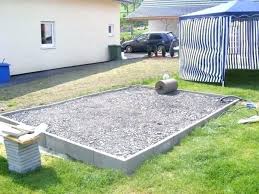 Fundament Gartenhaus Platte Ieren Platten Fur Bauen Lassen Ratgeber Das Richtige Fundament Fur Dein Gartenhaus Fundament Gartenhaus Gartenhaus Aussengestaltung