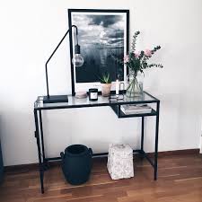 Amanda Axelsson On Instagram Ljuset Som Idag Varade I Nagra Sekunder Innan Det Blev Morkt Igen Home Decor House Interior Ikea Vittsjo