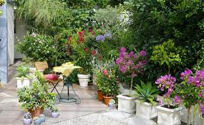 Terrasse Und Sitzplatz Mediterran Gestalten Gartencontainer Mediterrane Terrasse Schoner Blumengarten