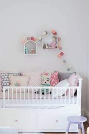 Ich Wollte Es Euch Ja Schon Lange Zeigen Aber Irgendwie Kam Weihnachten Dazwischen Valerie Schlaft Seit Novem Ikea Baby Bed Toddler Girl Room Ikea Hemnes Bed