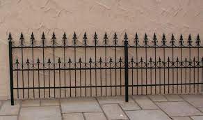 Gartenzaun Metall Schmiedeeisen Eisenzaun Zaun Zaune Verzinkt Zaune Gartenzaune Gartenzaune Gibt Es In Unendlich Vielen Gartenzaun Metall Zaun Vorgarten Zaun