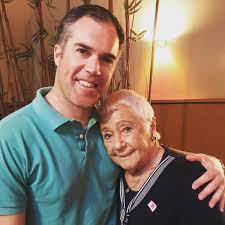 Get the best deals on peter alexander women's sleepwear. Peter Alexander On Twitter Love My Grandma Faye Who Just Facetimed With Me And Said Peter I M 102 But Don T Worry I Ve Got No Underlying Conditions Https T Co Xp971swxlq