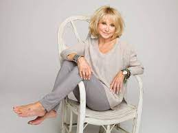 1:16 spanish films 11 490 просмотров. Felicity Kendal Talks To Saga Magazine Saga