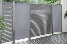 Sichtschutz Aus Metall Elementen Und Keramik Zaunfeldern Sichtschutz Garten Zaun Zaunfelder Zaun