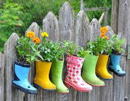 Lustige Gartendeko Selber Machen Diy Pflanzgefasse Garten Stiefel Gartenideen Fur Kleine Garten Kinderfreundlicher Garten