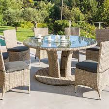 Elle dépendra du style et de l'ambiance que vous voudriez créer et du. Table De Jardin Ronde Hesperide A Prix Mini