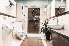 Komm In Unsere Ausstellung Und Finde Eine Vielzahl Von Ausgefallenen Badern In Funktion Badezimmer B Klassische Bader Runde Badezimmerspiegel Badgestaltung