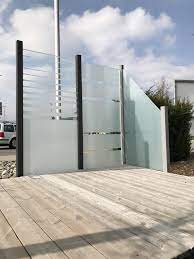 Sichtschutz Aus Glas Aus Glas Sichtschutz Sichtschutzglas Outdoor Remodel Fence Design Outdoor Decor