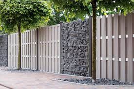 Den Richtigen Gartenzaun Auswahlen Hornbach Gardendecor Zengarten Gardenparty Gartengestaltung Outdoor Structures Outdoor Decor