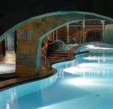 Claudius Therme Koln Gesundheit Erholung Genuss Mitten Im Rheinpark Therme Koln Therme Gutschein Therme
